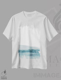 تیشرت سفید طرح دار منظرهٔ آبرنگ ۱ با سبزآبی، آبستره اثر نووو پرینتس | فروشگاه ایماژ