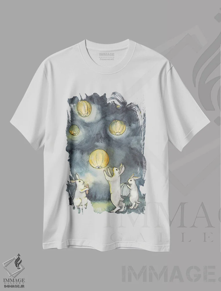 تیشرت سفید طرح دار روشن کردن فانوس های آسمانی، مدیوم اثر نکیشا واندرووِن | فروشگاه ایماژ