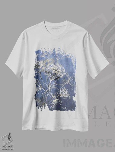 تیشرت سفید طرح دار طرح ادریسی در دفتر طراحی، دکور معاصر اثر نل واتمور | فروشگاه ایماژ