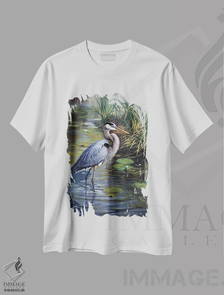 تیشرت سفید طرح دار ماهیگیر تنها، هنر فاخر معاصر اثر جان سیری-لستر | immage.ir