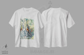 تیشرت سفید طرح دار اسنوپی، آبشار سکا، دکور آسیایی اثر بنی آرت | فروشگاه ایماژ