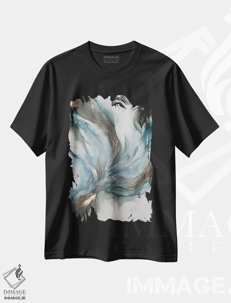 تیشرت مشکی طرح دار گل زمستانی اثر استودیو هنری مونه و مانه | فروشگاه ایماژ