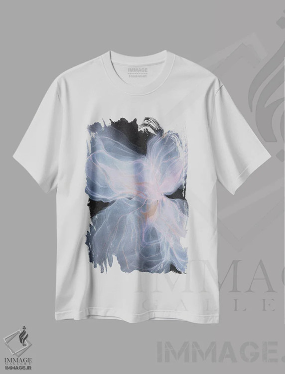 تیشرت سفید طرح دار گل شب اثر استودیو هنری مونه و مانه | فروشگاه ایماژ