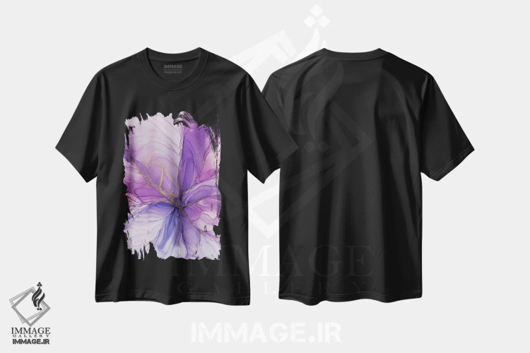 تیشرت مشکی طرح دار گل بنفش، آبستره اثر استودیو هنری مونه و مانه | فروشگاه ایماژ