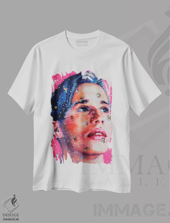 تیشرت سفید طرح دار اسباب بازی های پسرانه، هنر فاخر معاصر اثر الکساندر بالبیشف | immage.ir