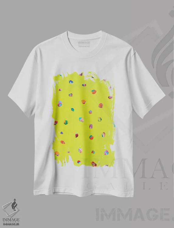 تیشرت سفید طرح دار خال ها روی زمینه سبز، مدیوم اثر الکساندر بالبیشف | فروشگاه ایماژ