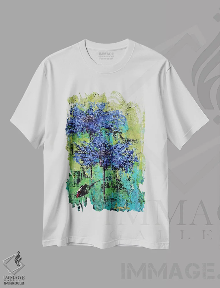 تیشرت سفید طرح دار شقایق های آبی I، آبستره اثر اولنا بوگاتسکا | فروشگاه ایماژ