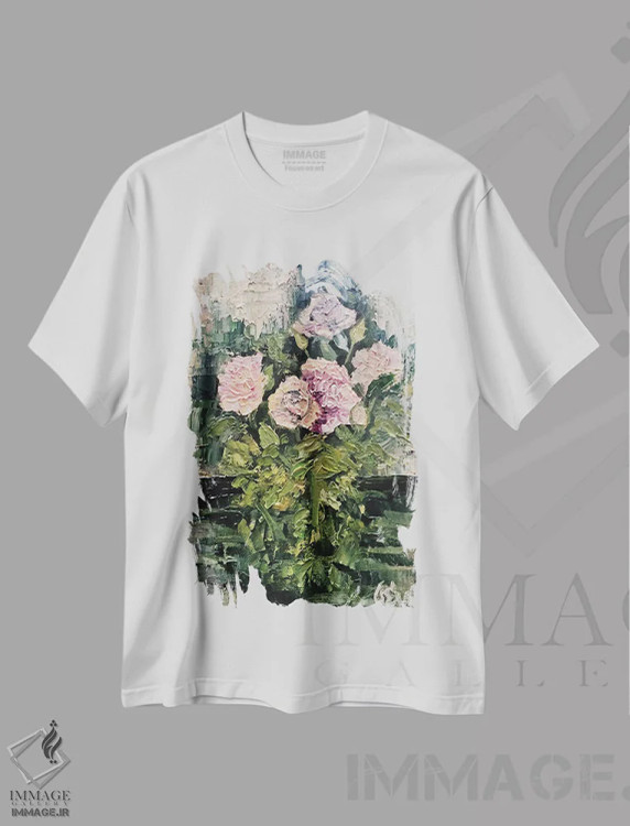 تیشرت سفید طرح دار رزهای لطیف صورتی کمرنگ، دکور معاصر اثر اوکسانا افتیه وا | immage.ir