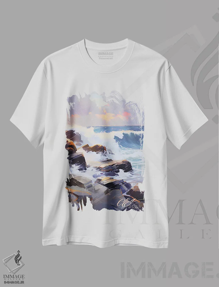تیشرت سفید طرح دار امواج غروب در چفالو، دکور معاصر اثر اوکسانا افتیه وا | فروشگاه ایماژ