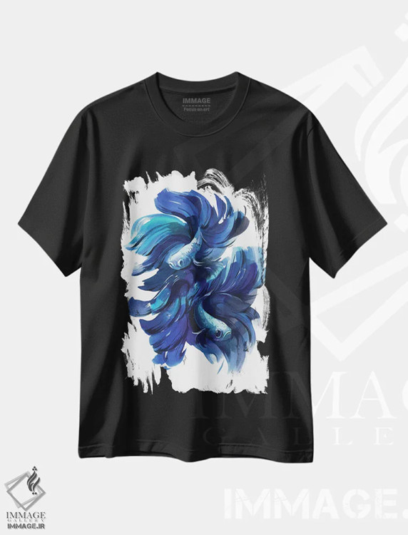 تیشرت مشکی طرح دار ماهی ها در آبی، هنر دیجیتال اثر الگا آکسنوا | immage.ir