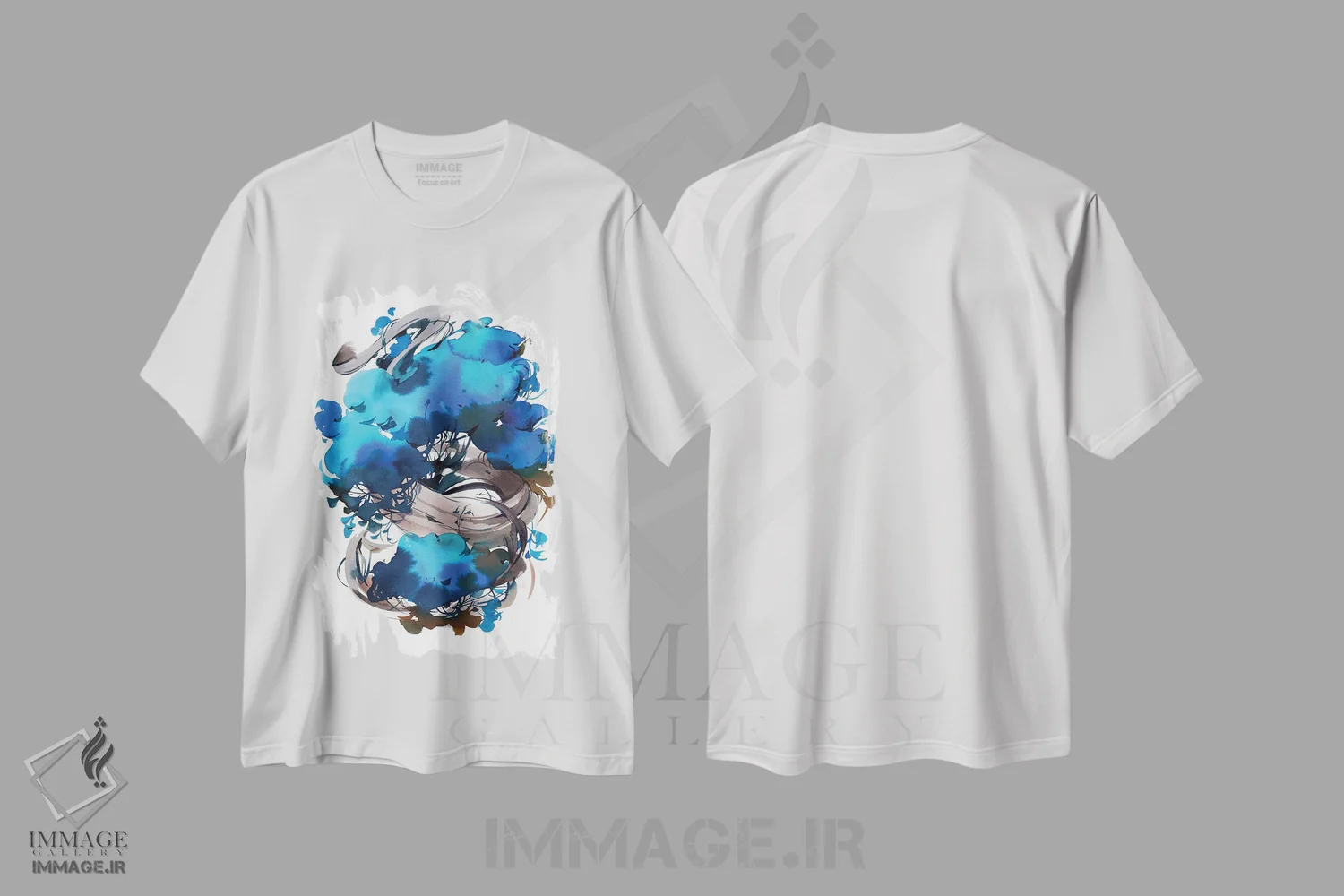 تیشرت سفید طرح دار بونسای آبی، دکور آسیایی اثر الگا آکسنوا | immage.ir