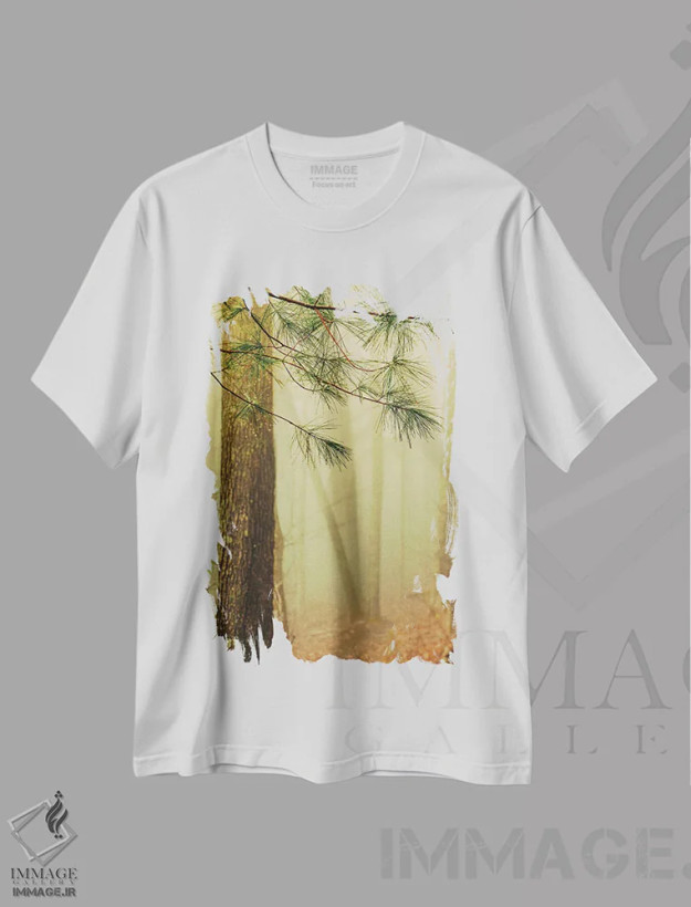تیشرت سفید طرح دار درختان در مه IV، مدیوم اثر اولیویا جوی سنت کلر | فروشگاه ایماژ