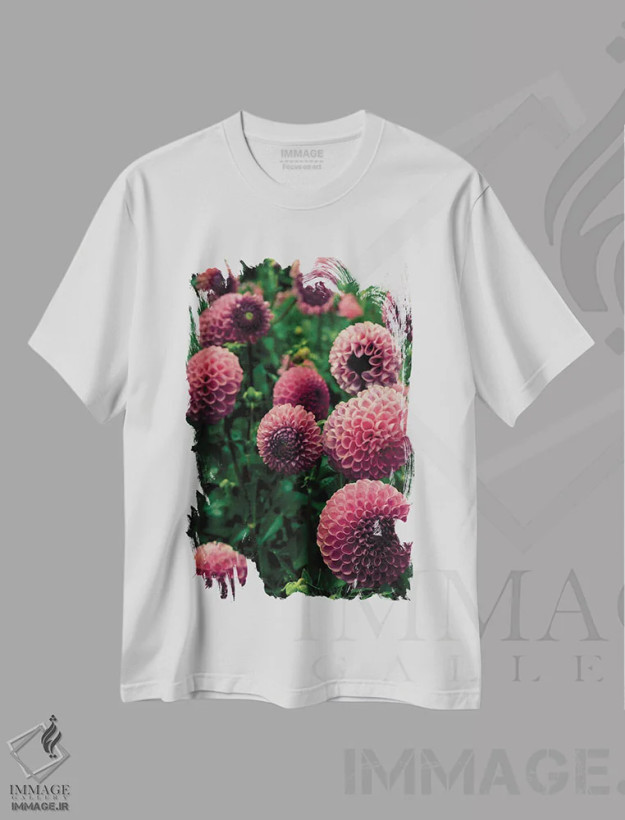 تیشرت سفید طرح دار گل های زیبای دالیا، مدیوم اثر اولیویا جوی سنت کلر | فروشگاه ایماژ