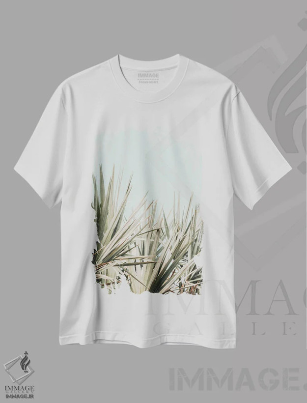 تیشرت سفید طرح دار صبح استوایی، مدیوم اثر اولیویا جوی سنت کلر | فروشگاه ایماژ