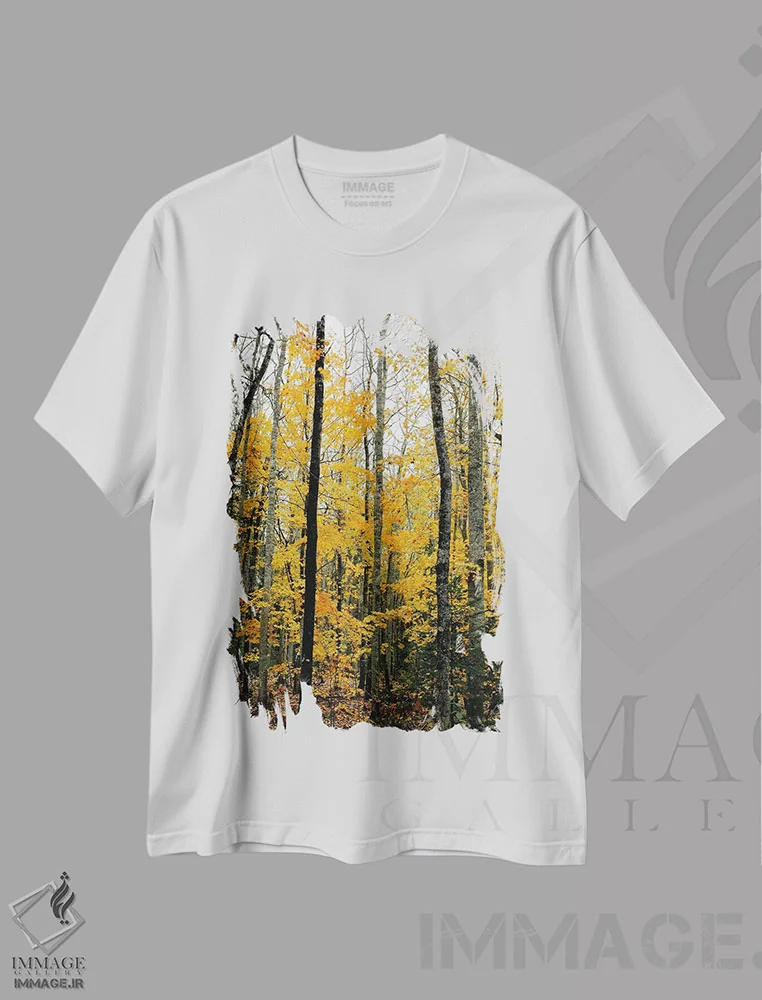 تیشرت سفید طرح دار درختان افرا در پاییز، مدیوم اثر اولیویا جوی سنت کلر | immage.ir