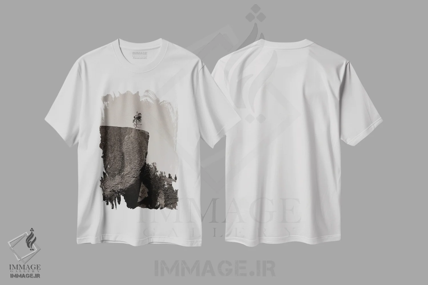 تیشرت سفید طرح دار درخت کوچک، عکاسی سیاه و سفید اثر اولیویا جوی سنت کلر | immage.ir