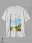 تیشرت سفید طرح دار ساحل، دکور ساحلی اثر اولیویا جوی سنت کلر | immage.ir