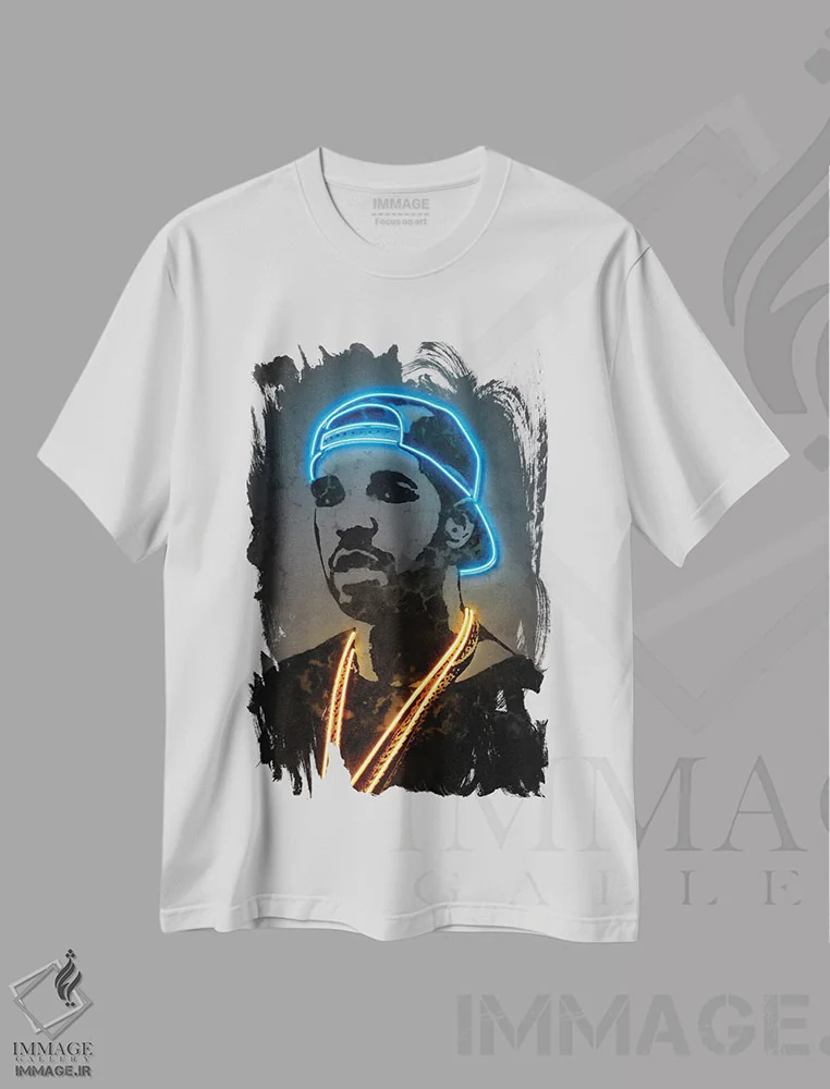 تیشرت سفید طرح دار دریک، هنر دیجیتال اثر اکتاویان میلو | immage.ir