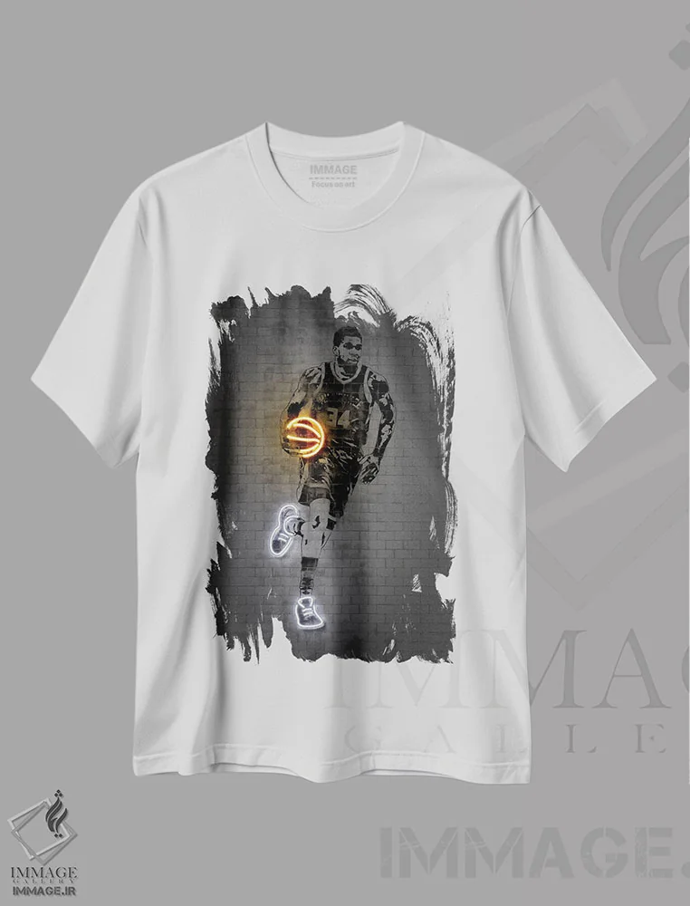 تیشرت سفید طرح دار یانیس آنتتوکومپو، هنر آمریکایی آفریقایی تبار اثر اکتاویان میلو | immage.ir