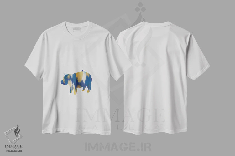 تیشرت سفید طرح دار اسب آبی آبی و زرد، تزئینی اثر اورارا استودیو | فروشگاه ایماژ