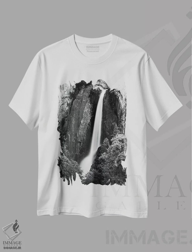 تیشرت سفید طرح دار "آبشارهای پایین یوسمیت"، عکاسی سیاه و سفید اثر دیوید اوریاس | فروشگاه ایماژ
