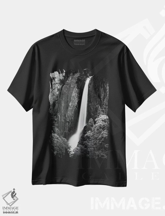 تیشرت مشکی طرح دار "آبشارهای پایین یوسمیت"، عکاسی سیاه و سفید اثر دیوید اوریاس | immage.ir
