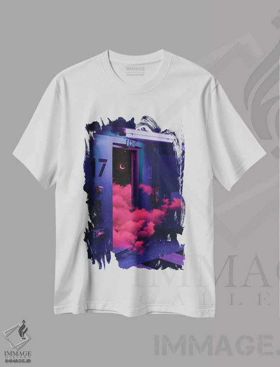 تیشرت سفید طرح دار خروجی، عکاسی ترکیبی اثر دانر اوروزکو | immage.ir