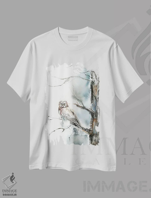 تیشرت سفید طرح دار جغد و درخت، مدیوم اثر الگا چفرانوف | immage.ir