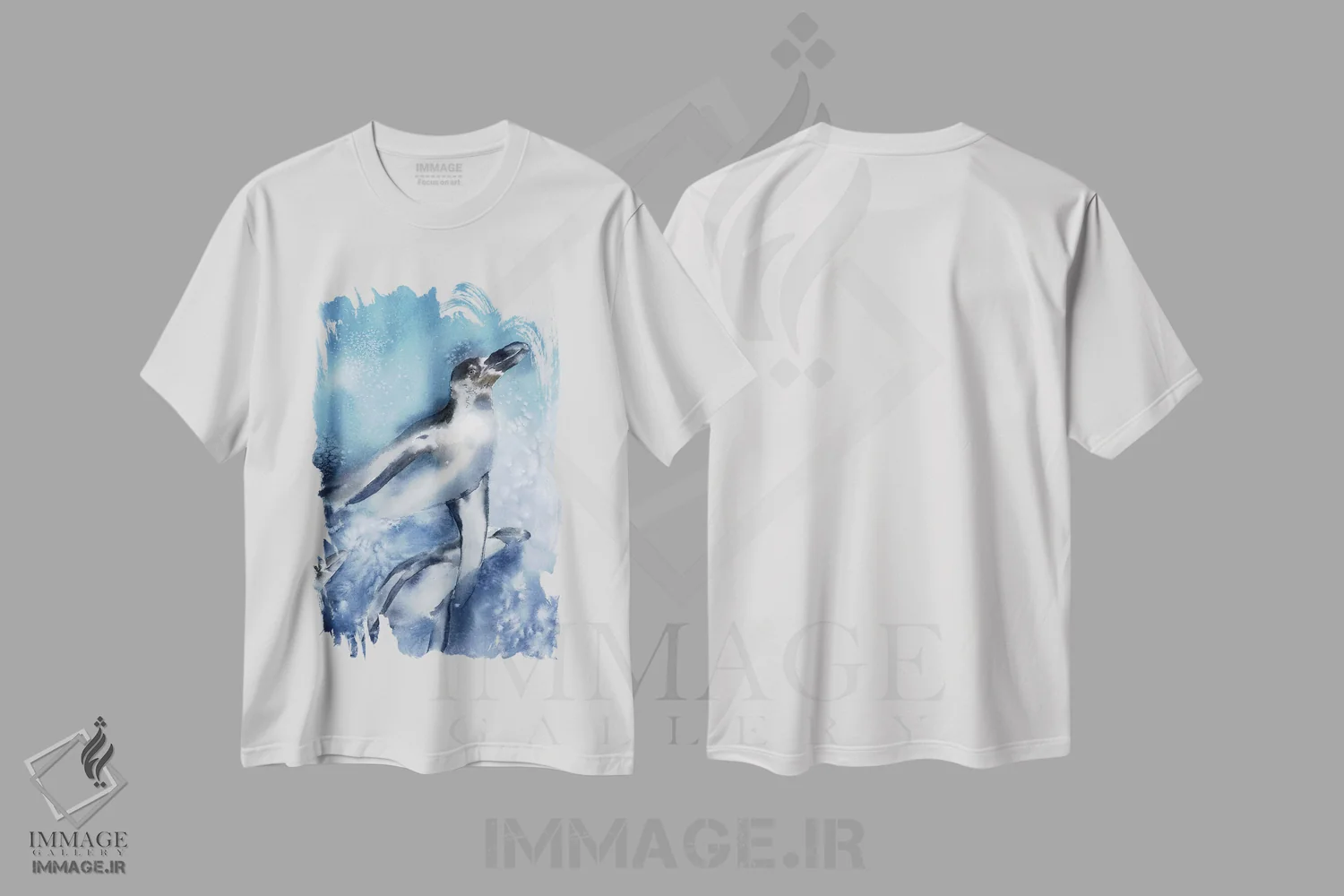 تیشرت سفید طرح دار پنگوئن ها زیر آب اثر الگا چفرانوف | immage.ir