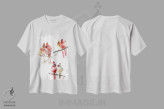 تیشرت سفید طرح دار کاردینال ها ۲، دکور کلبه و لژ اثر الگا چفرانوف | فروشگاه ایماژ