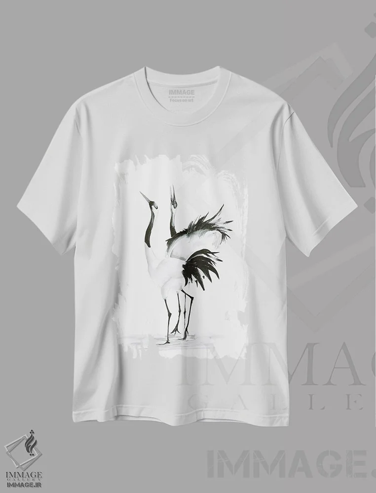 تیشرت سفید طرح دار لک لک ها ۲، دکور آسیایی اثر الگا چفرانوف | immage.ir