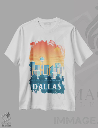 تیشرت سفید طرح دار تصویر سفر دالاس تگزاس آمریکا، هنر دیجیتال اثر اولا هوپ تراول پوسترز | فروشگاه ایماژ