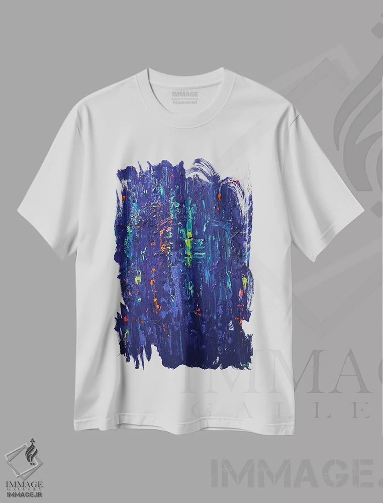 تیشرت سفید طرح دار آبی ۱ اثر اوسنات تزدک | فروشگاه ایماژ