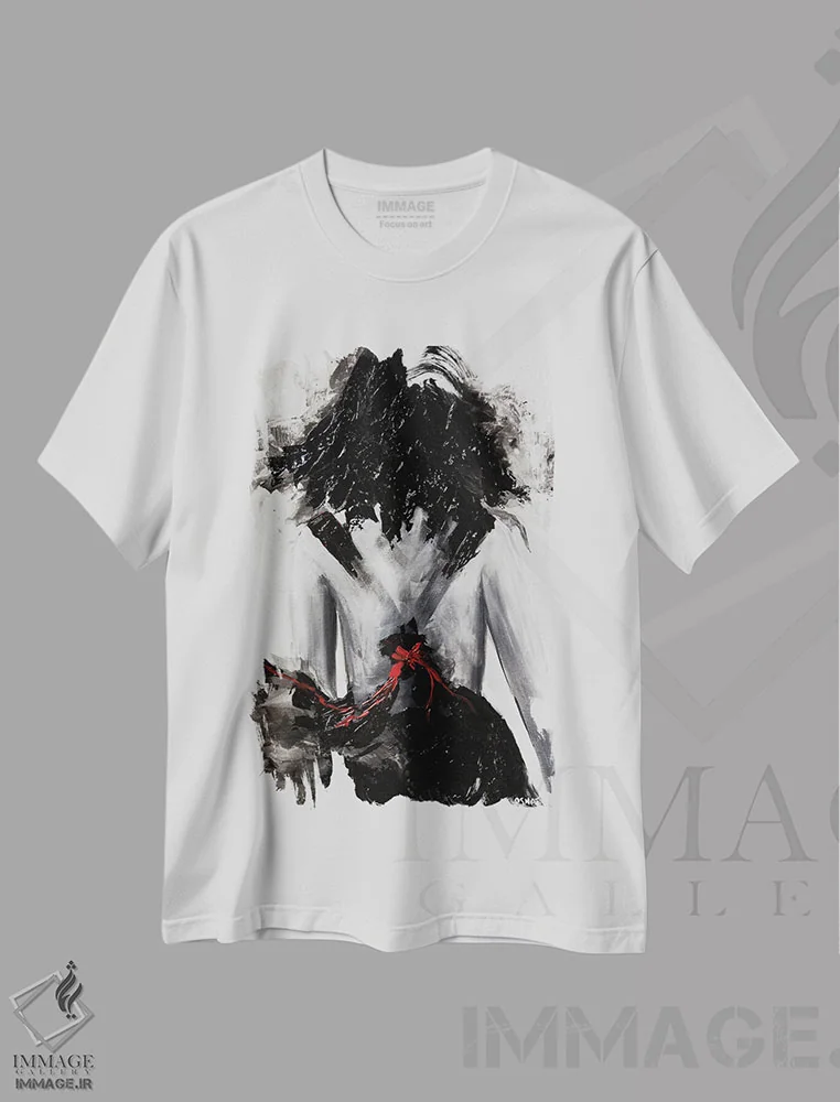 تیشرت سفید طرح دار روبان قرمز، آبستره اثر اوسنات تزدک | فروشگاه ایماژ