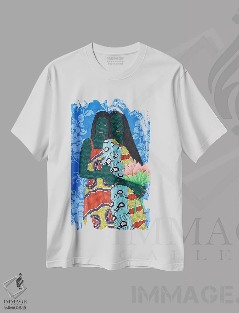 تیشرت سفید طرح دار خواهران در زرد ۵، دکور آفریقایی اثر اولووافمی افولابی | فروشگاه ایماژ