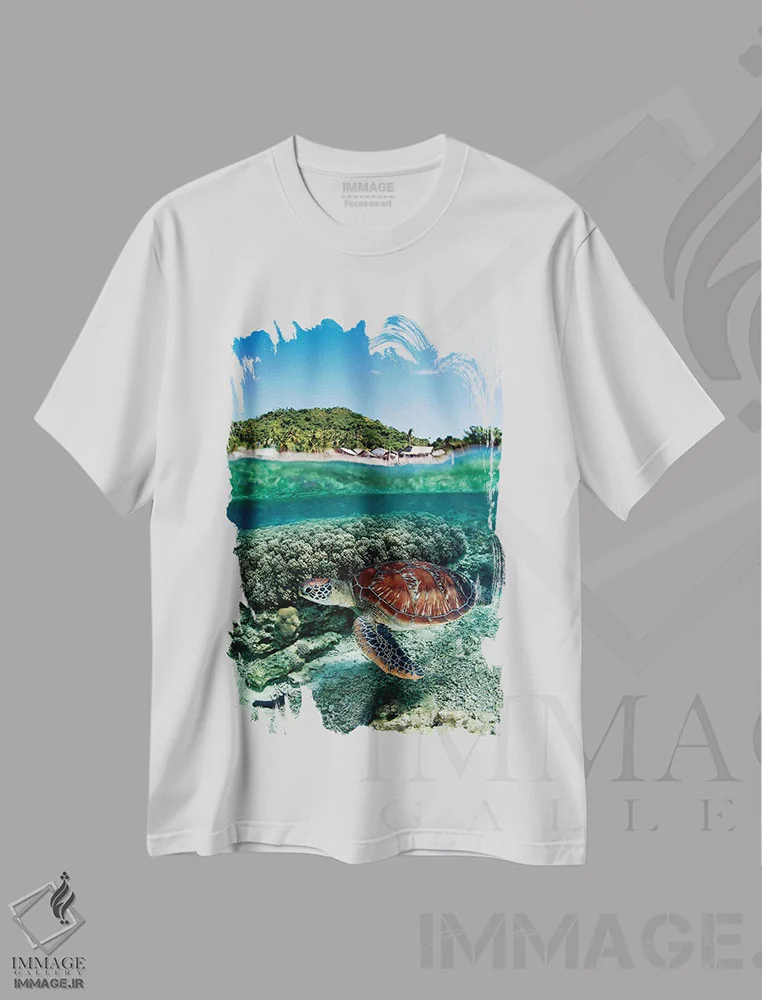 تیشرت سفید طرح دار "دراز ساحل"، مدیوم اثر آندری نارچوک | فروشگاه ایماژ