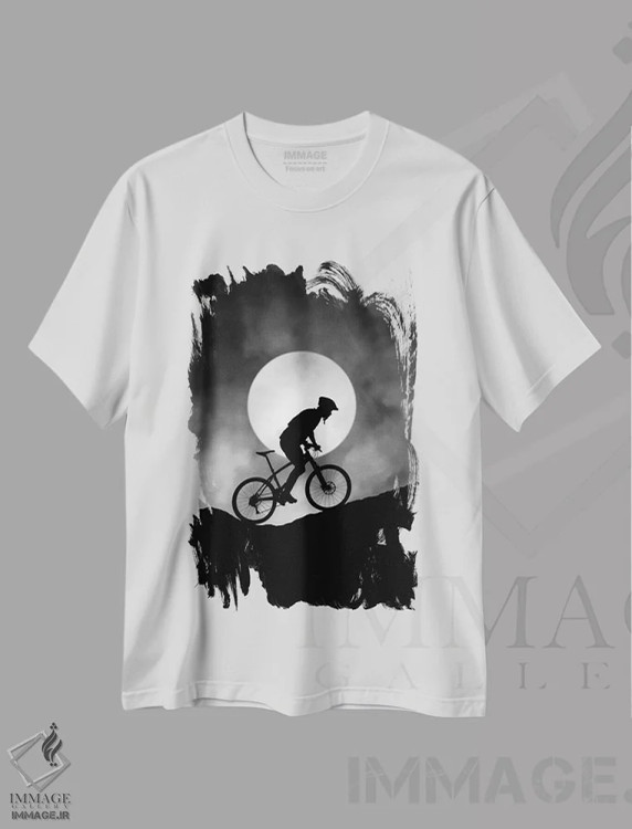 تیشرت سفید طرح دار آلگرو، تصاویر اکشن اثر هنگی لی | immage.ir