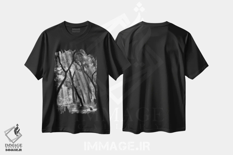 تیشرت مشکی طرح دار جنگل افسون شده...، عکاسی سیاه و سفید اثر ایوت دپائپه | immage.ir