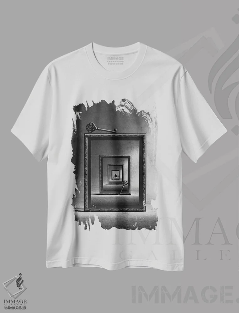 تیشرت سفید طرح دار زندانی شده اثر ویکتوریا ایوانوا | فروشگاه ایماژ