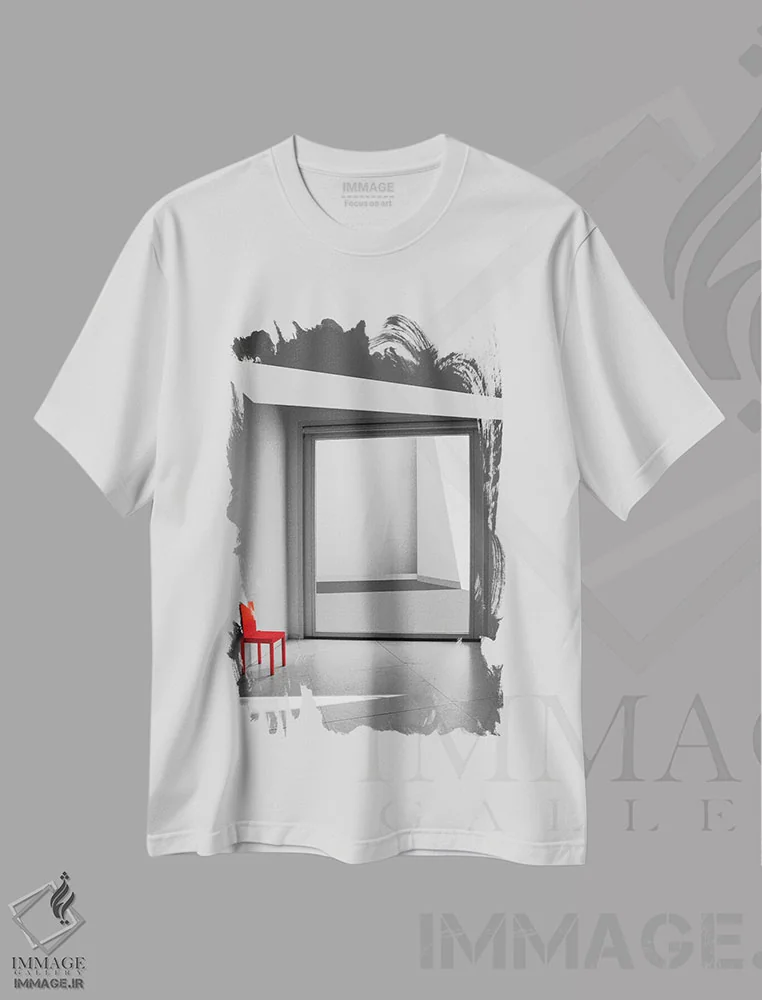 تیشرت سفید طرح دار صندلی قرمز، عکاسی سیاه و سفید اثر اینگه شوستر | immage.ir