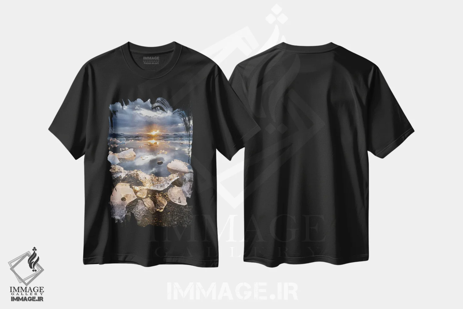 تیشرت مشکی طرح دار انتقال، مدیوم اثر کارستن وروبل | immage.ir