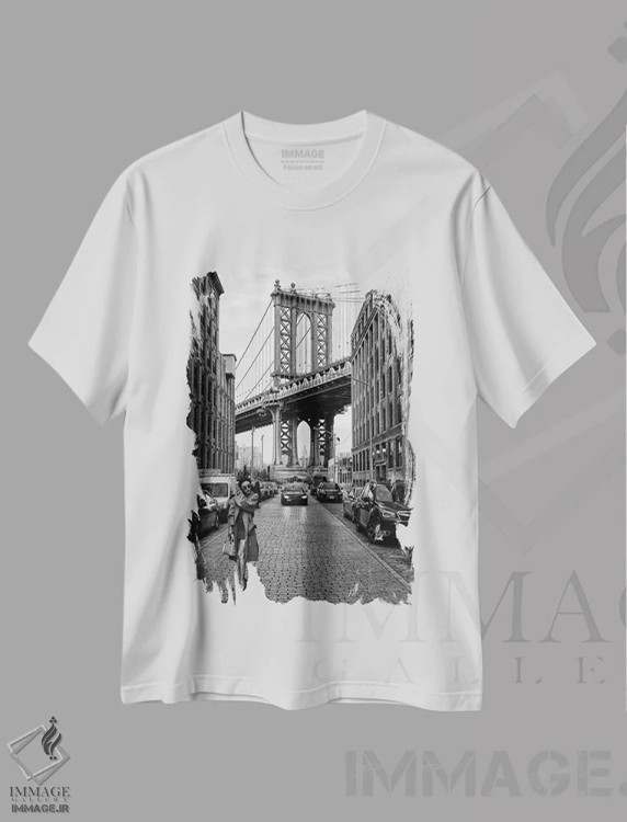 تیشرت سفید طرح دار "بی خبر"، عکاسی سیاه و سفید اثر رابرت بولتون | فروشگاه ایماژ