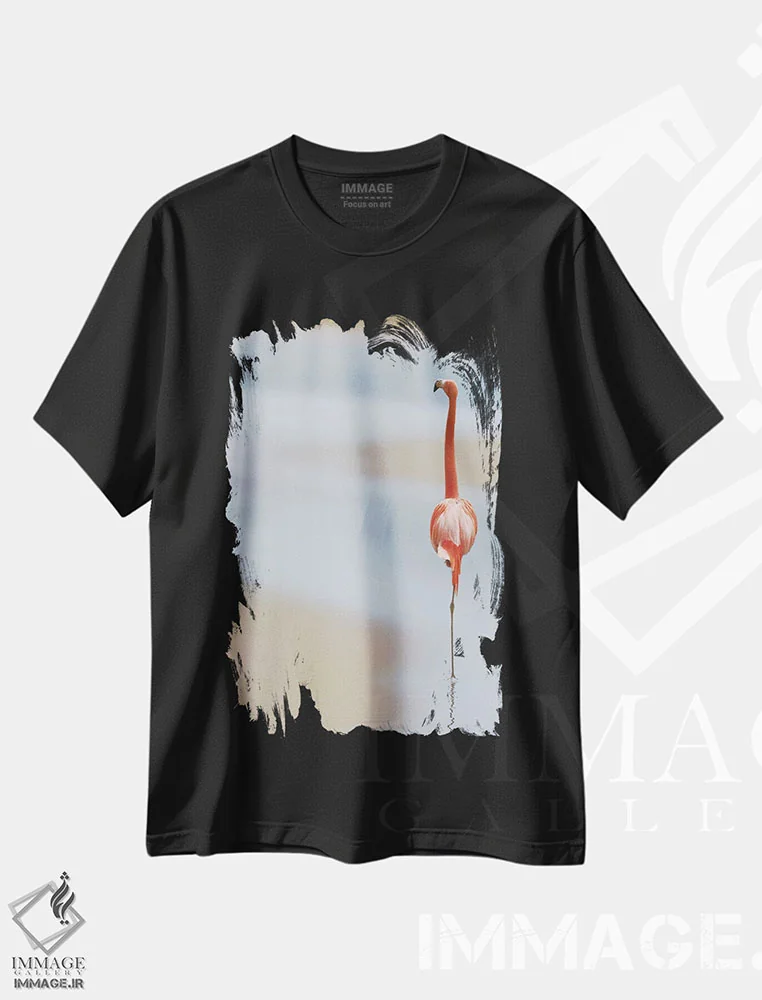 تیشرت مشکی طرح دار "من"، دکور ساحلی اثر آنا چرزنیس | immage.ir