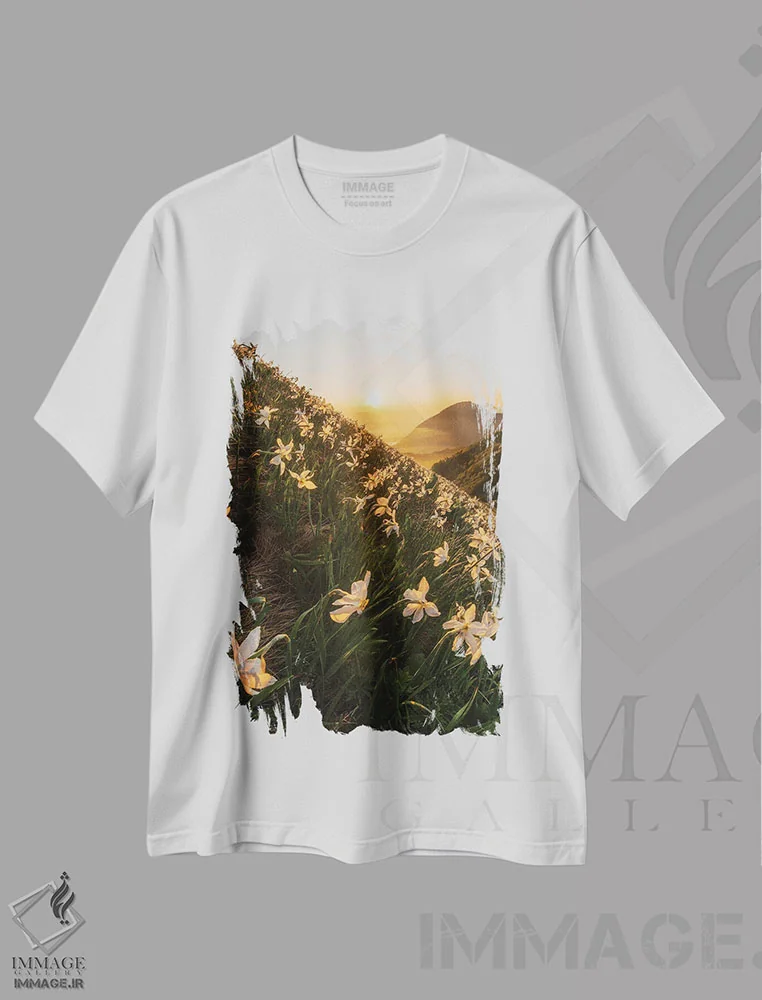 تیشرت سفید طرح دار نرگس ها، مدیوم اثر آلس کریوتس | immage.ir