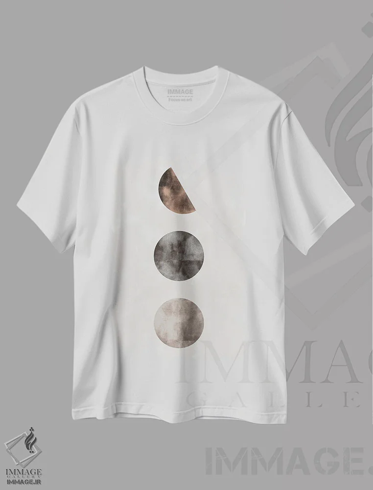 تیشرت سفید طرح دار جئو ۳ دوست ۰۰۲ قهوه ای، تزئینی اثر استودیو ۱ایکس ۲ | immage.ir