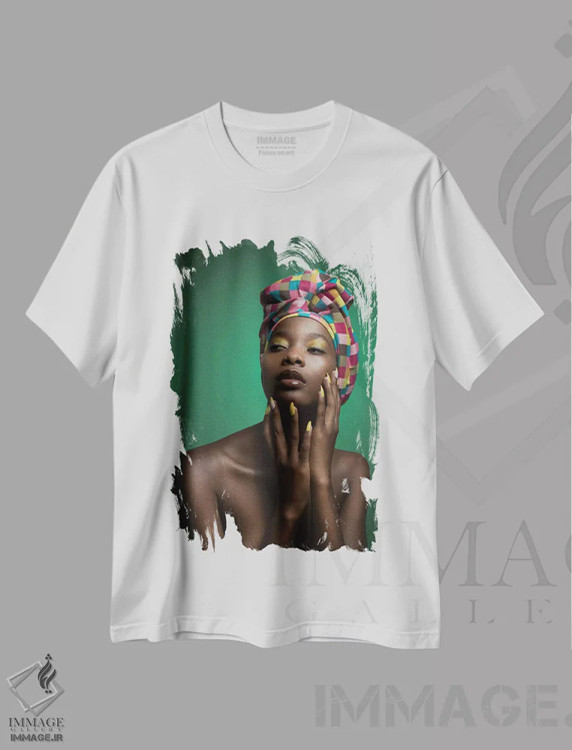 تیشرت سفید طرح دار آلیسیا، مدیوم اثر کریستین کورز | فروشگاه ایماژ