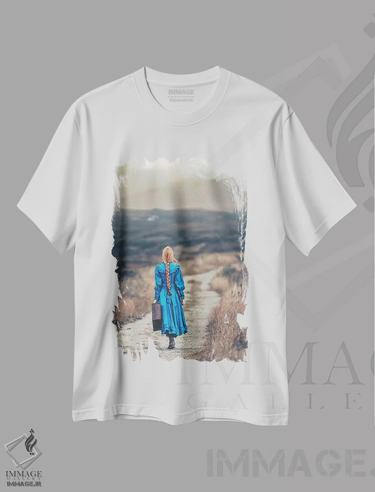 تیشرت سفید طرح دار راه خانه، مدیوم اثر ماگدالنا روسوکا | فروشگاه ایماژ