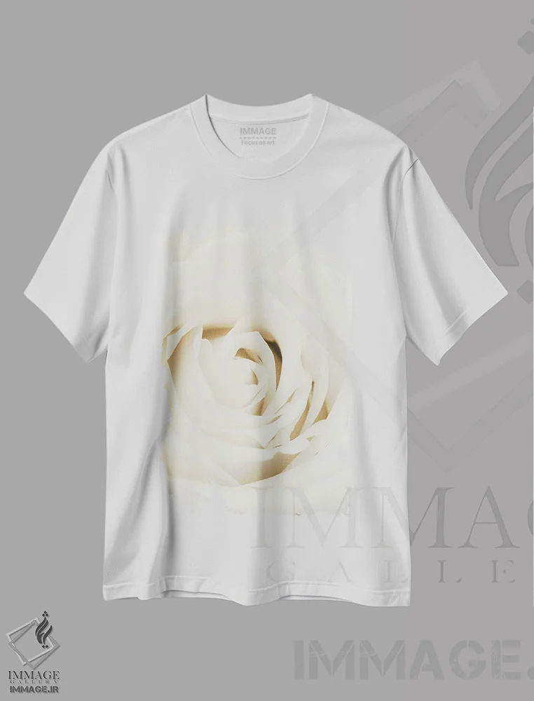 تیشرت سفید طرح دار گل رز سفید، مدیوم اثر استودیو ۱ایکس ۳ | immage.ir
