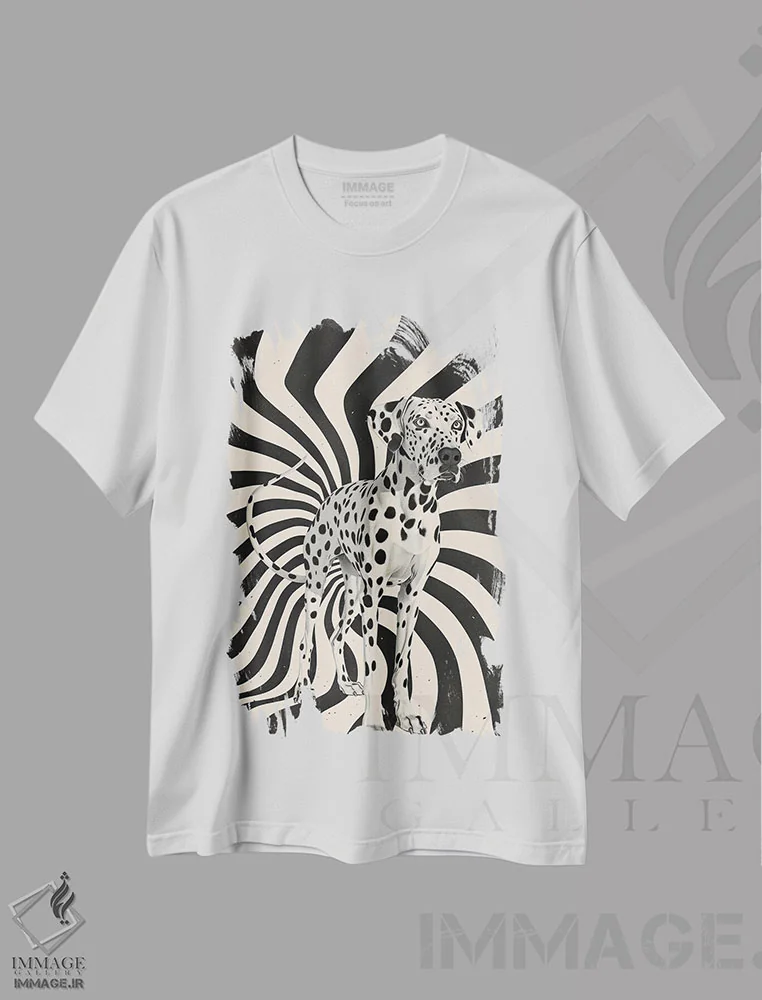 تیشرت سفید طرح دار داشلمه، هنر تزئینی سیاه و سفید اثر آندریاس ماگنوسون | immage.ir