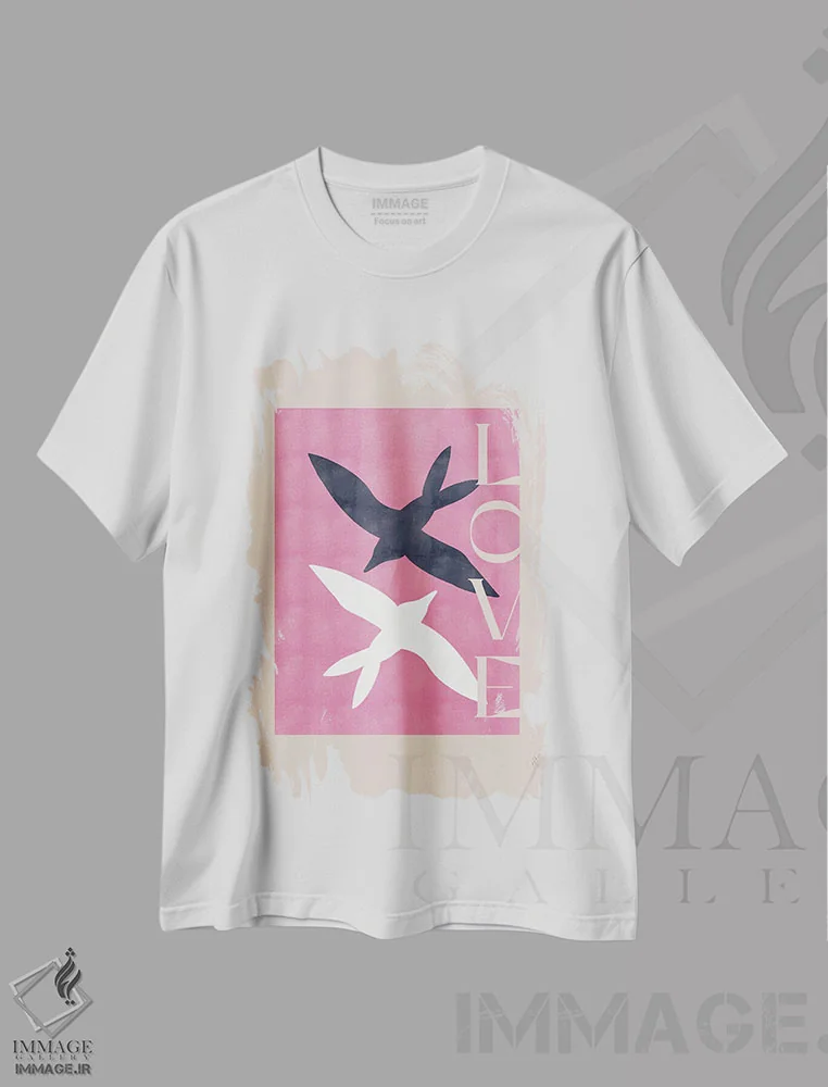 تیشرت سفید طرح دار پرندگان عاشق، تزئینی اثر آن-ماری وولفووا | immage.ir